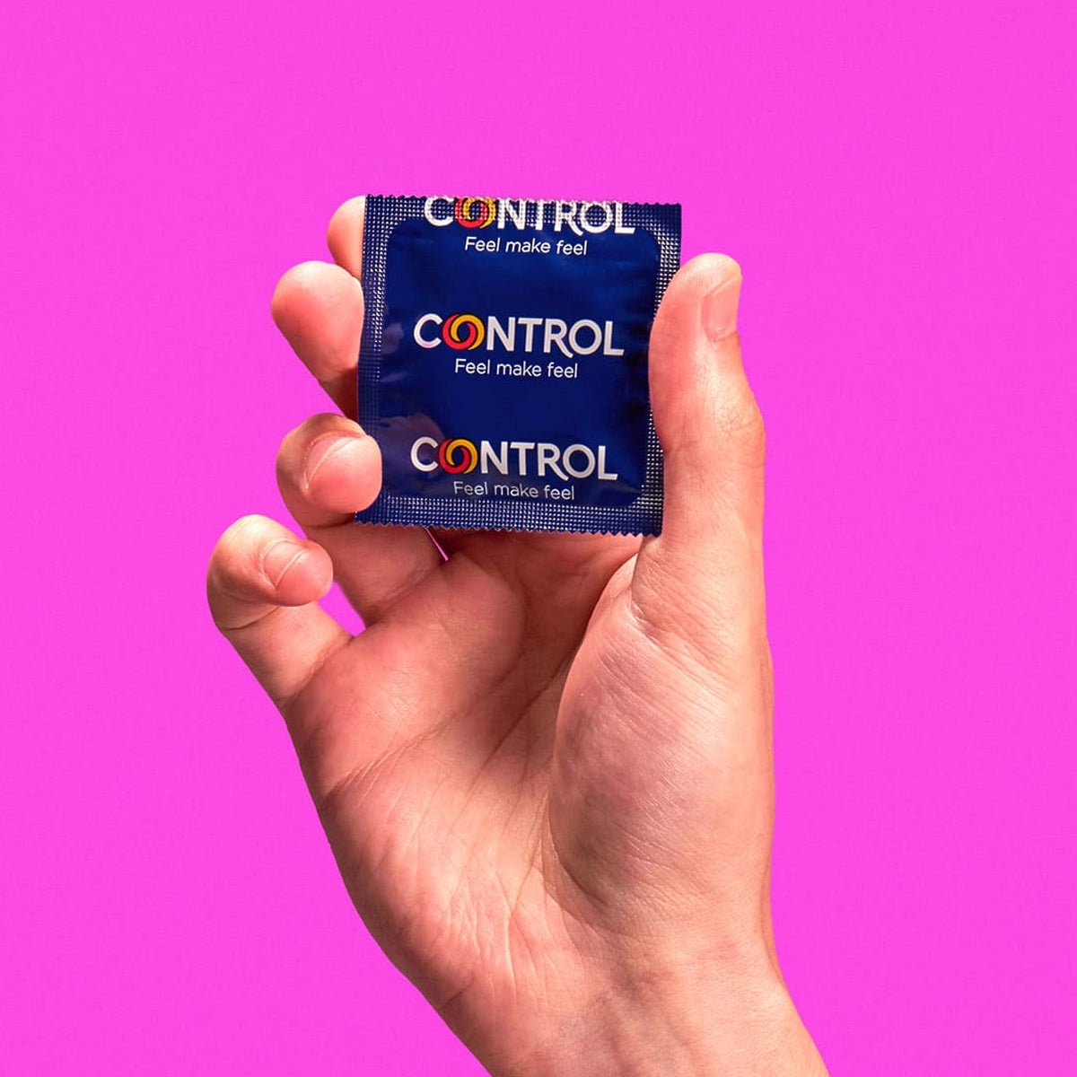 Control Strawberry - Parfumé & Évasé - Condomz